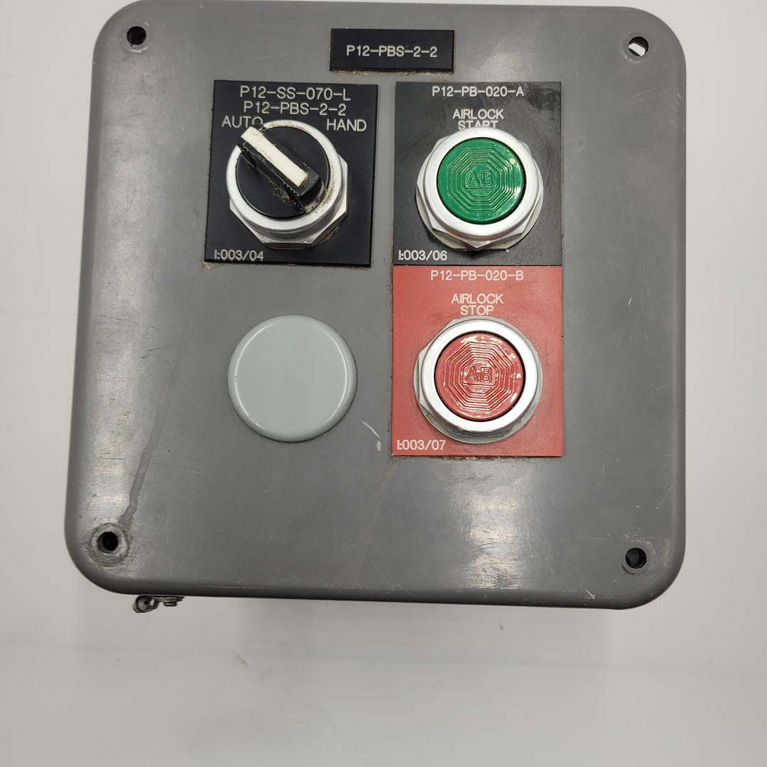 ROBROY F4PBW FIBERGLASS INDUSTRIAL CONTROL PANEL WITH 3 SWITCHES