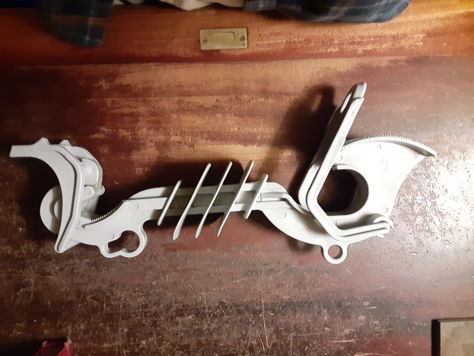 HENDRIX ELECTRICAL CABLE SPACER or HANGER # RTL-20V