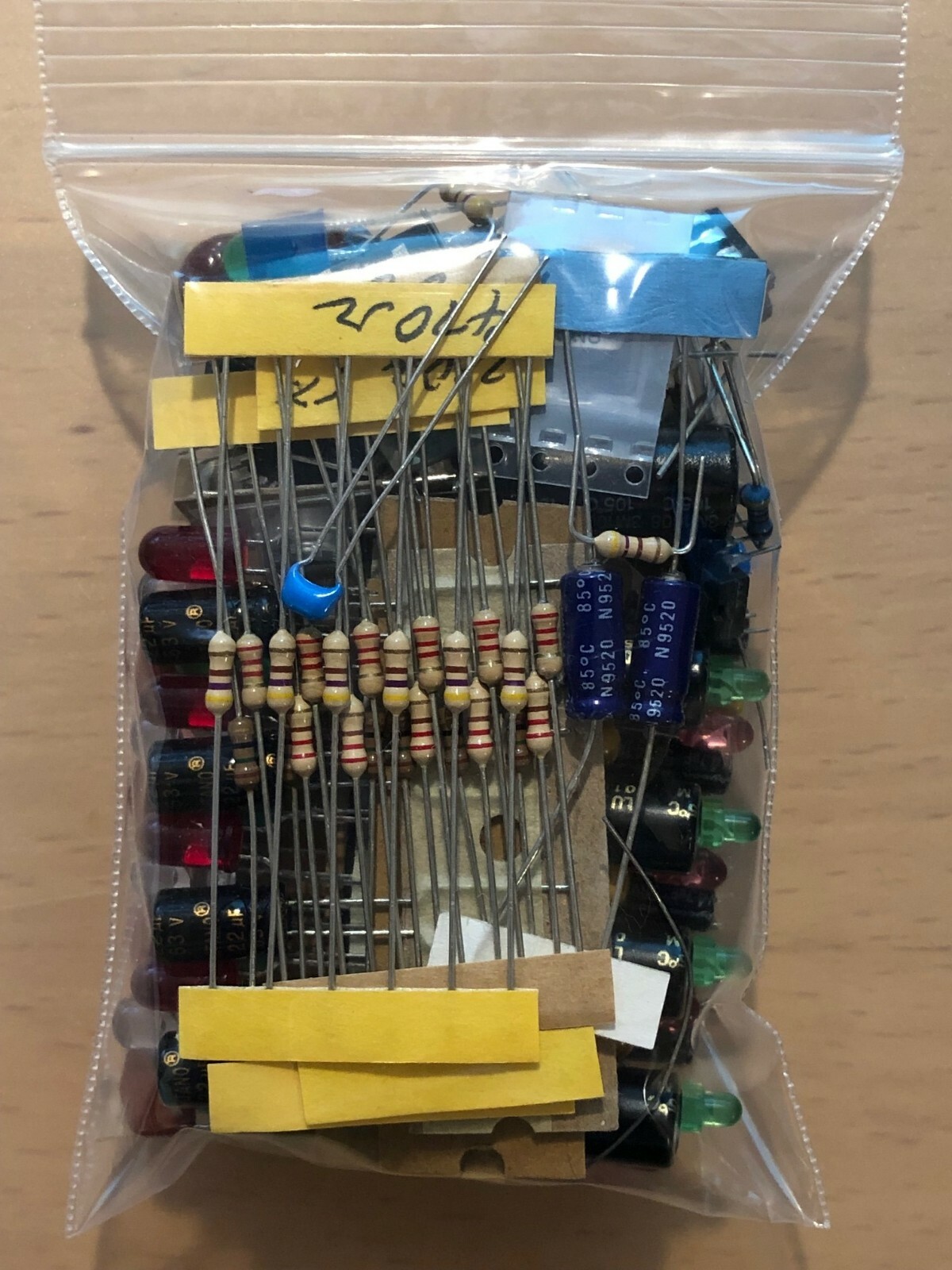 MIXED ELECTRONIC PARTS BAG DISPLAYs CAPACITORS RESISTORS TRANSISTORS POTS LEDS