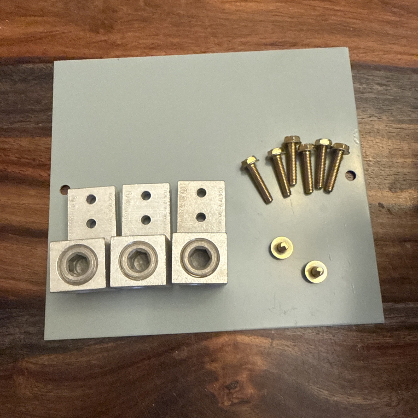 Eaton LUGKIT225 225 Amp PRL1a/2a Main or Through Feed Lug Kit