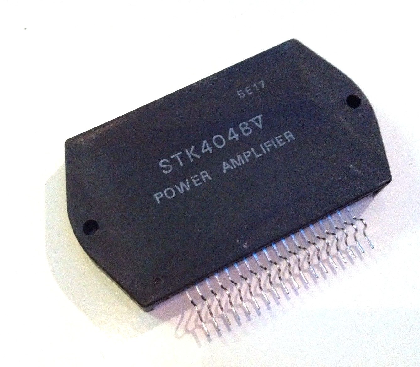 2 Pieces STK4048V 150W min AF Power Amp + Heat Sink Compound Original SANYO