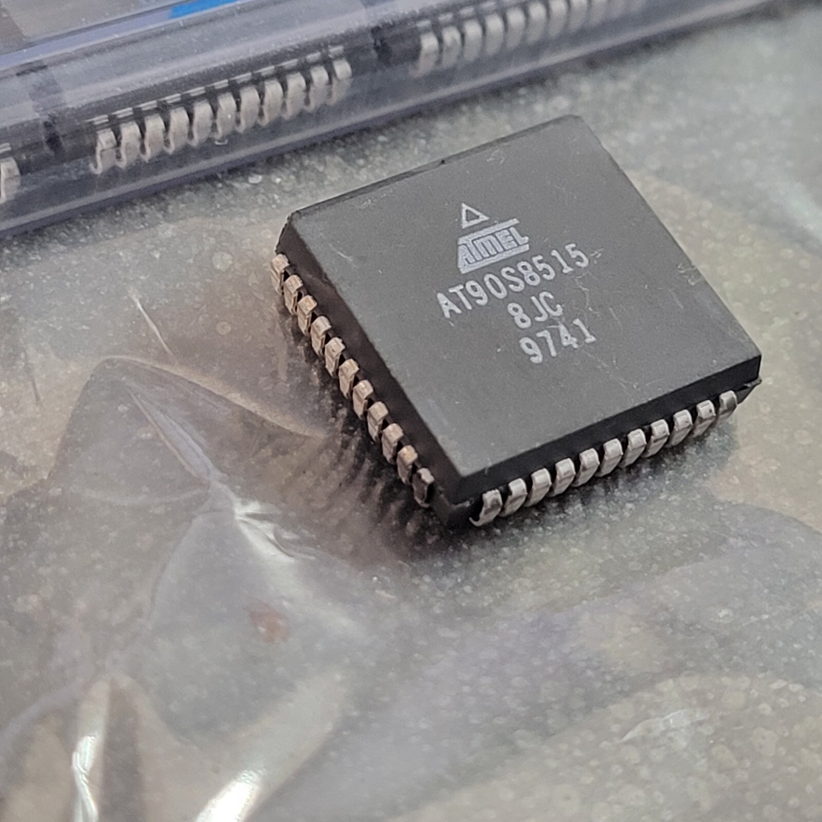 ATMEL AT90S8515 AT90S8515-8JC MicroController 8-Bit 44 Pin Plastic PLCC NEW $10