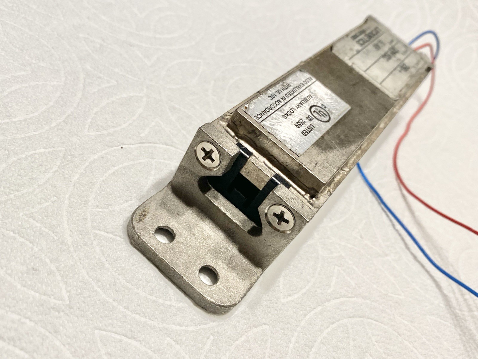 Locknetics 280+ Magnetic Lock 12/24vdc ( Untested, Unknown Condition).