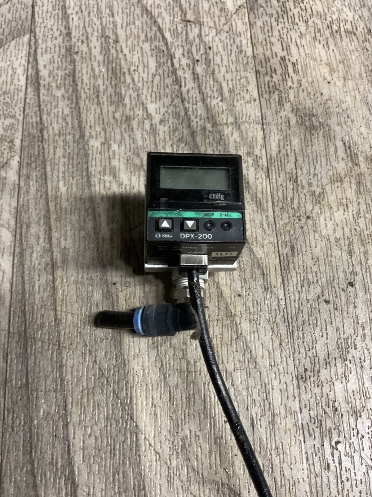 SUNX DPX-200 Digital Pressure Sensor DPX200 #4016B2