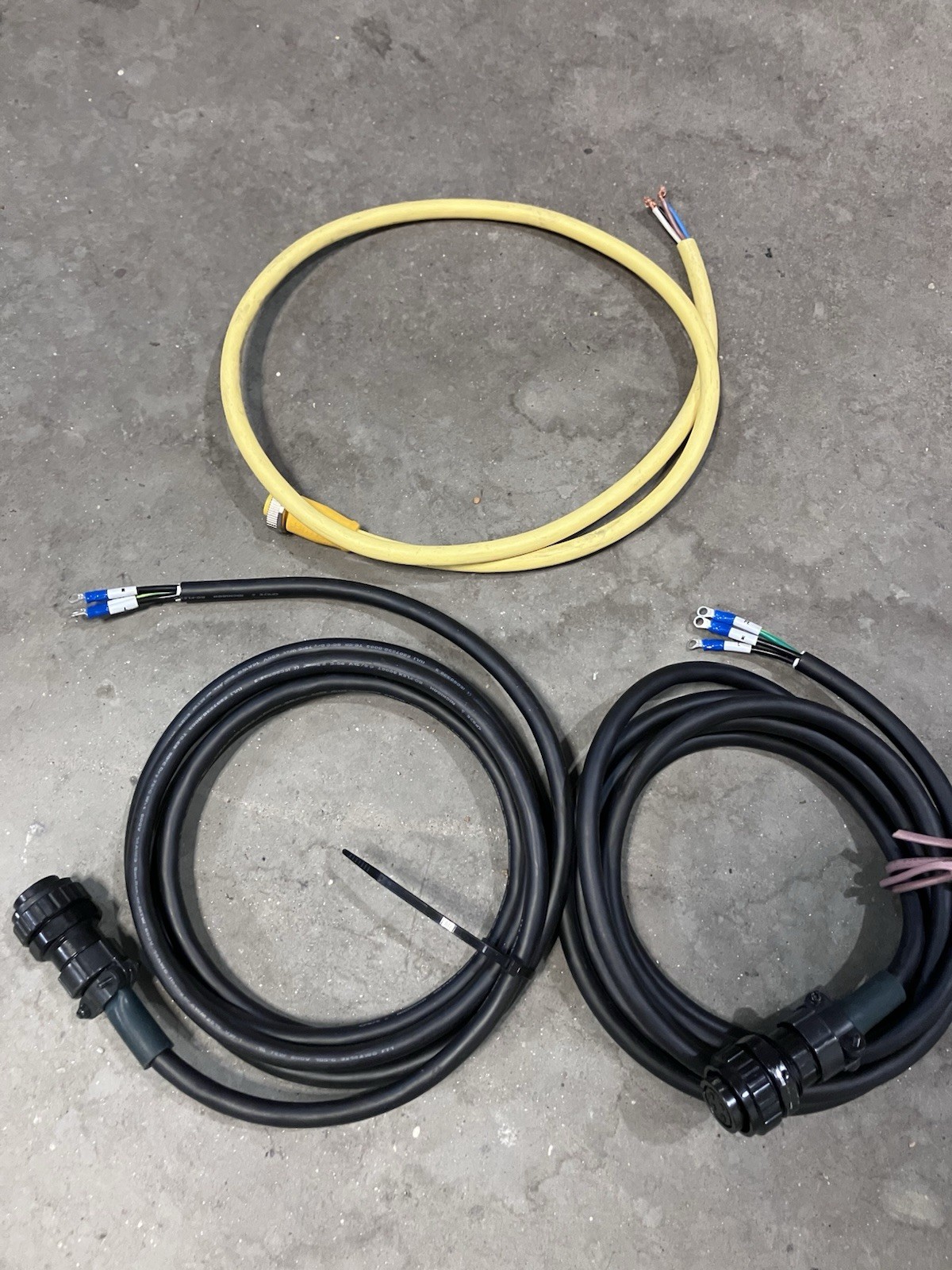 Balluff BCC0A8F BCC A314-0000-10 4 Foot 4 Prong Power Cord Cable Used