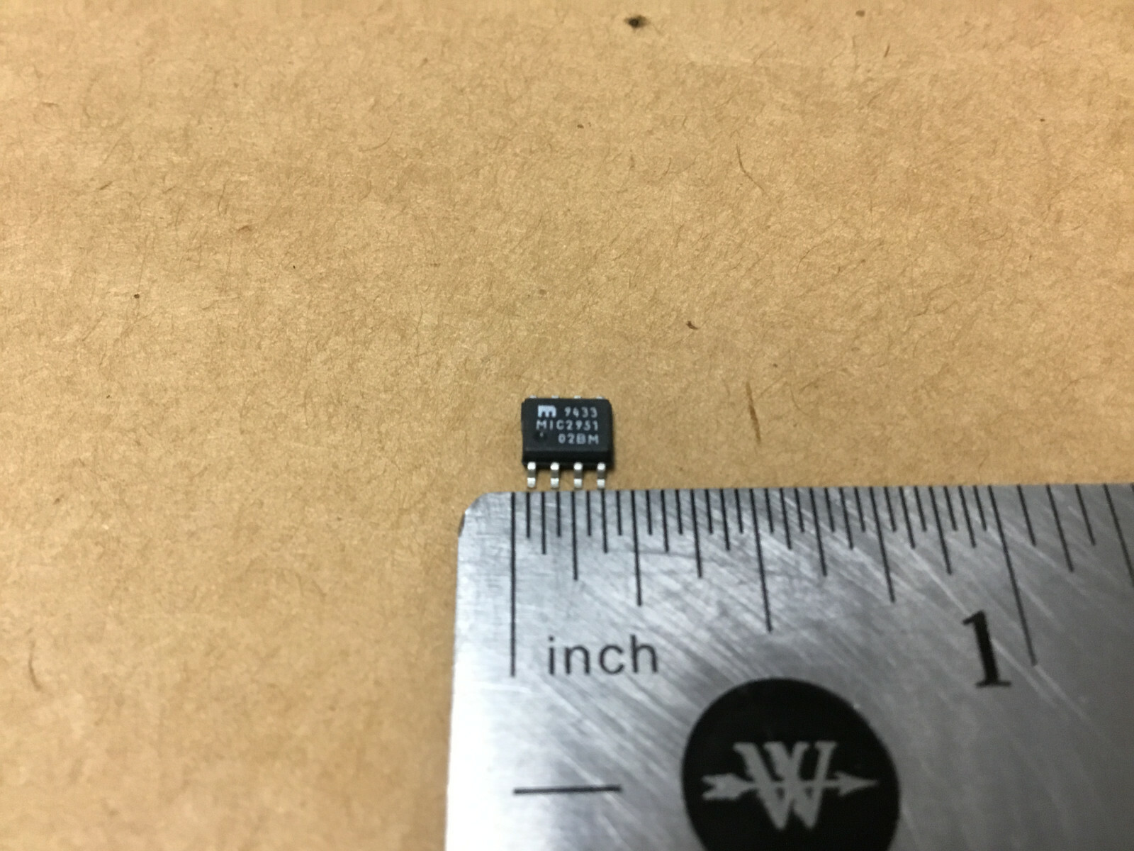 (6 PC) MICREL MIC2951-02BM Voltage Regulator, +5V/+1.24 TO +29V, Bi-Polar