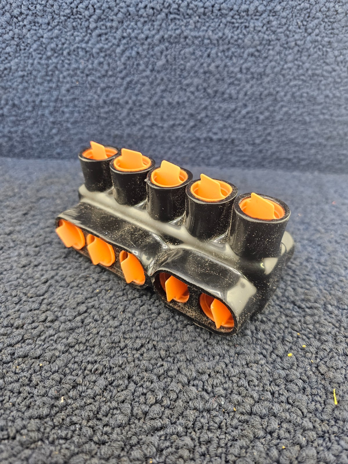ABB THOMAS & BETTS AMTD250105 5-Port Insulated Aluminum Multitap Connector 600V