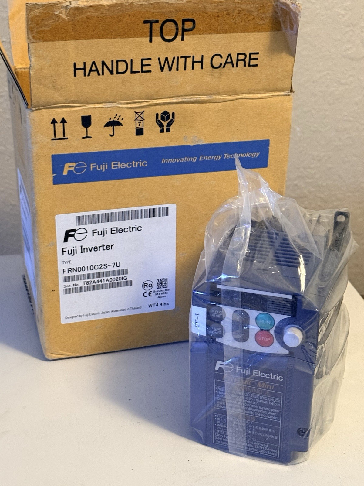 New Fuji FRN0010C2S-7U 2HP 230V 1 Ph In, 230V 3 Ph Out, Frenic-Mini VFD Inverter