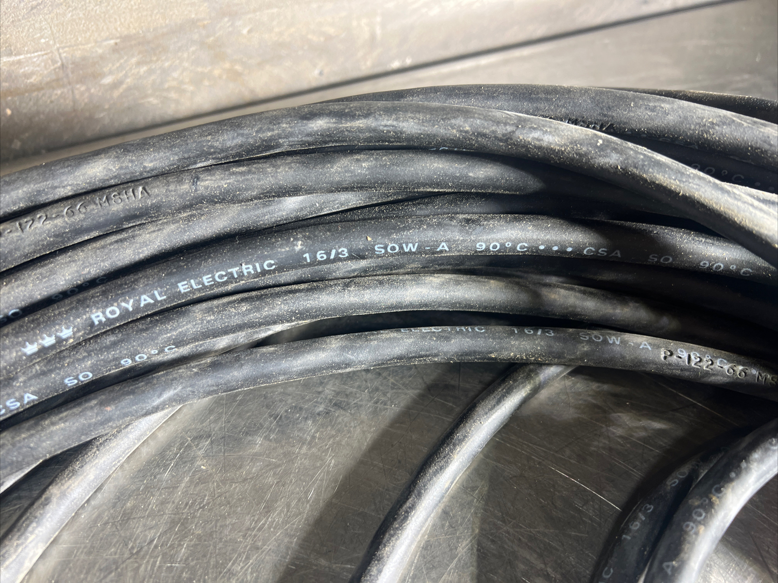 16/3 SOW-A 90 ELECTRIC CABLE. Hubble 15A.125/250V Ends. Used Surplus