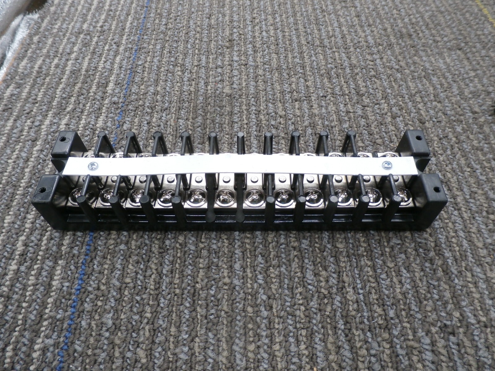 New Marathon Terminal Block Connector Barrier 600V 10-16 AWG 12-5/8″ 1512STD