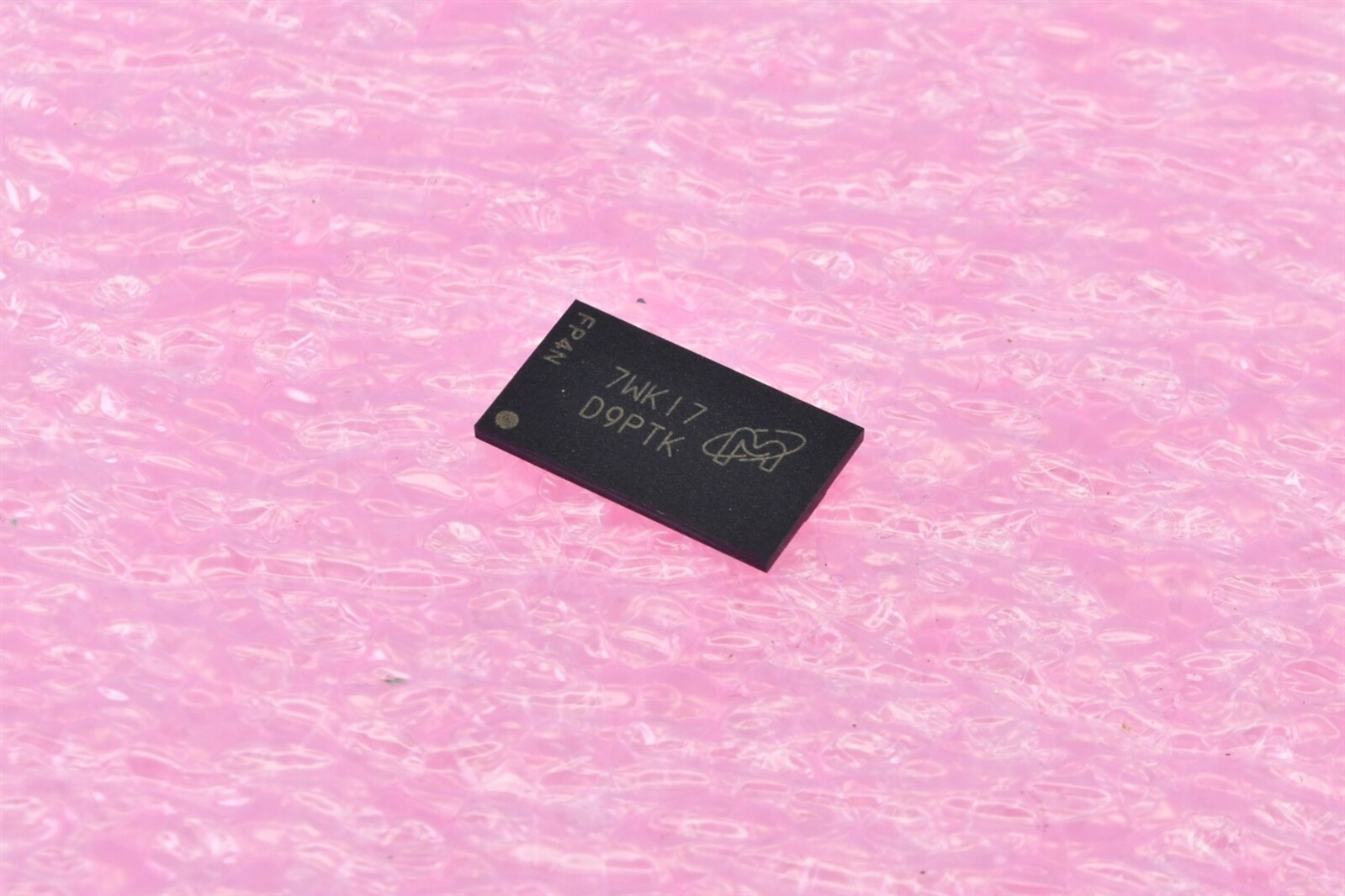 24 Micron SDRAM DDR3L Memory IC 2Gbit Parallel 800 MHz MT41K128M16JT-125:K