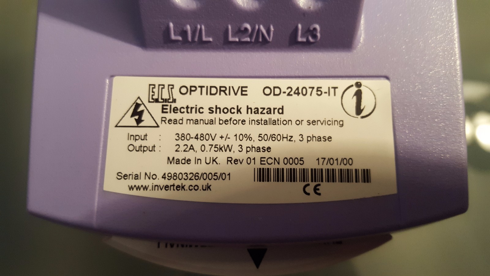 INVERTEK 24075 – THREE PHASE MOTOR CONTROL INVERTER – 2.2 A – 0.75 KW