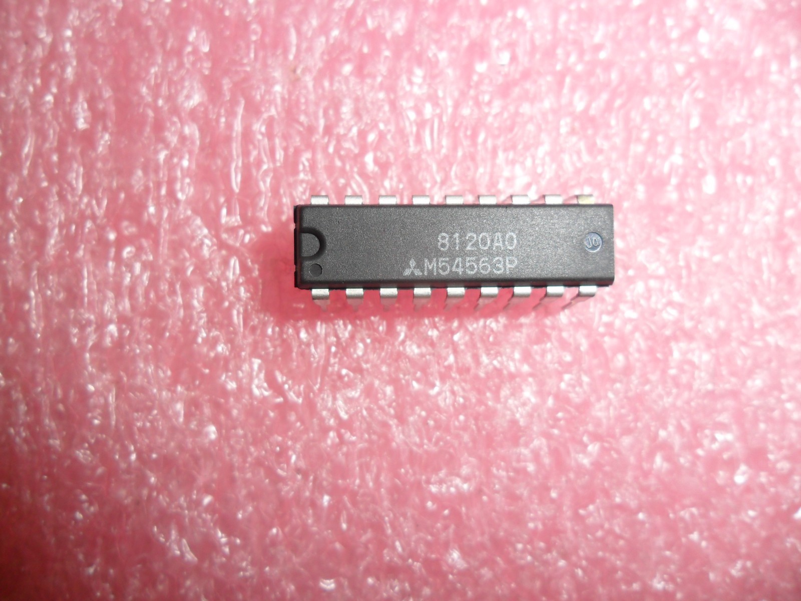M54563P IC DARLINGTON TRANSISTOR 18 PIN DIP (LOT OF 1)
