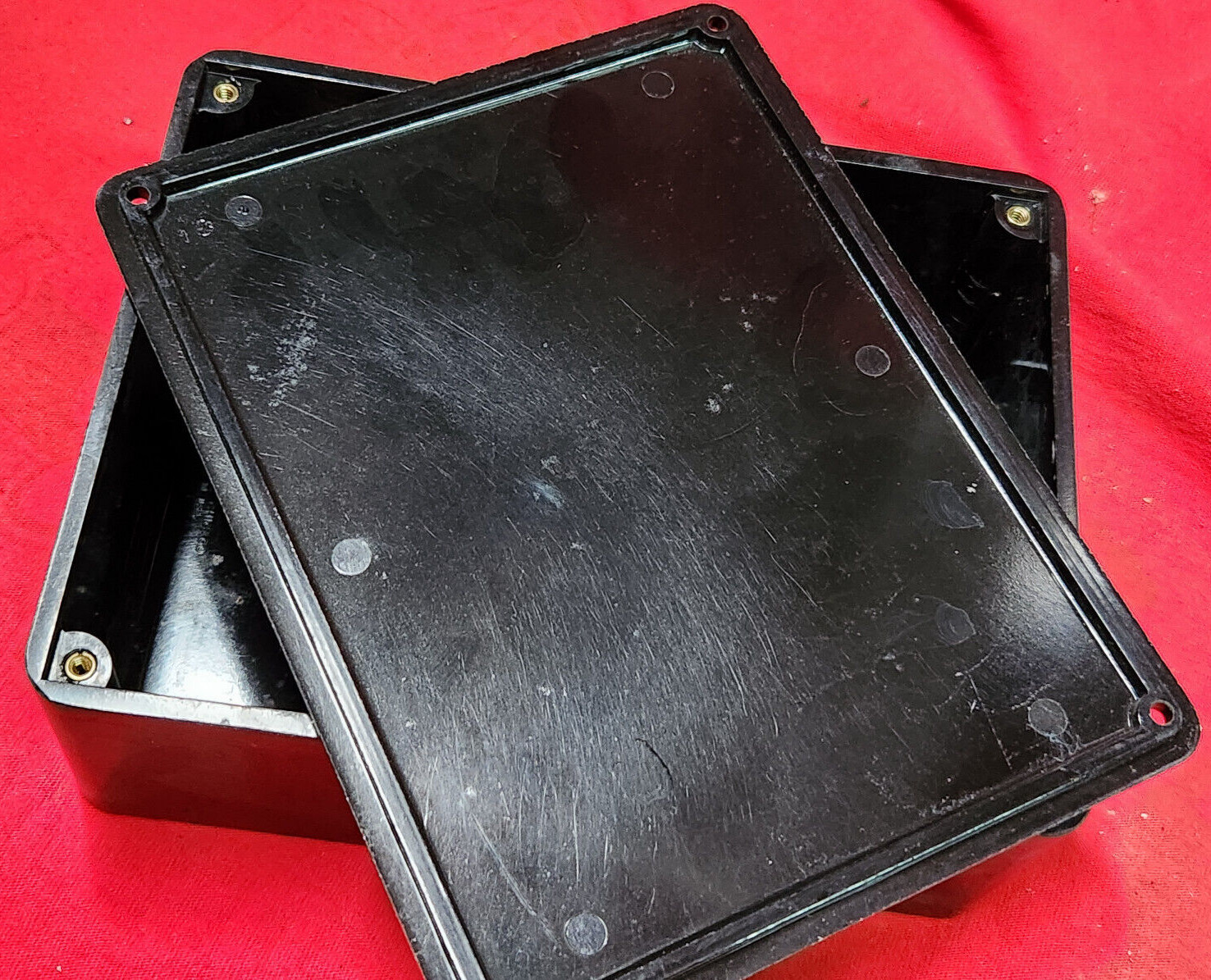 1 DAKA-WAR Electronic circuit project plastic box APPR 6 3/4 x 5 1/4 x 2 3/8