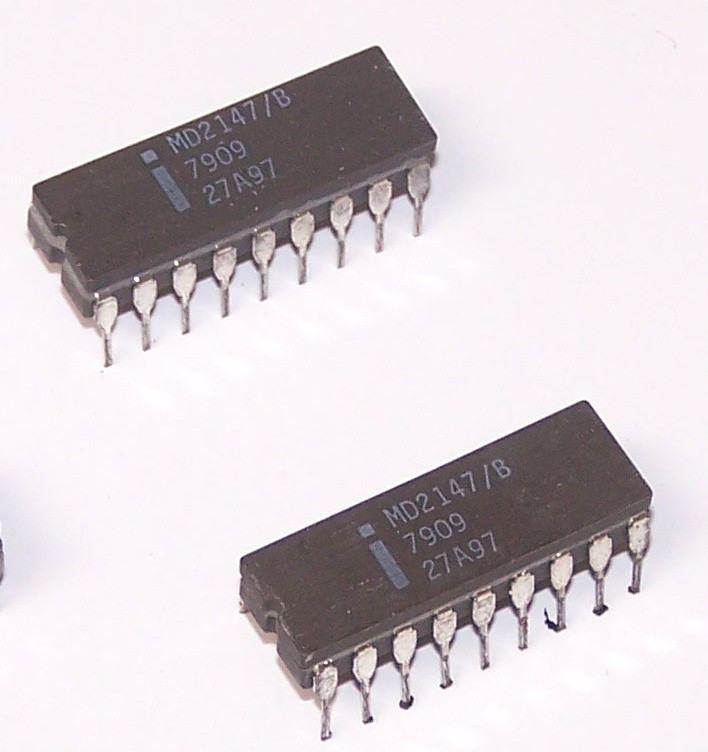 2 – Vintage Intel MD2147/B 7909 27A97 Philip 2147 4096 SRAM RAM 18 Pin Cer DIPs
