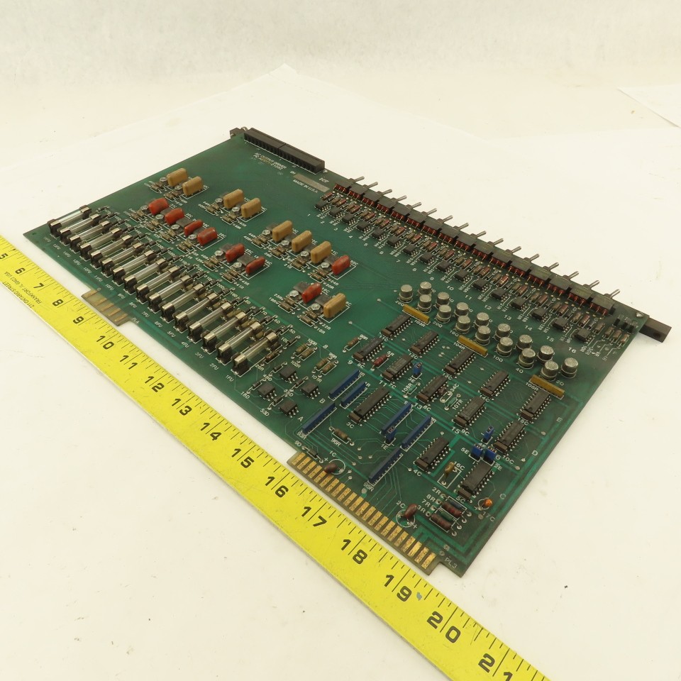 KT Kearney & Trecker 1-21282 AC Output Driver Board