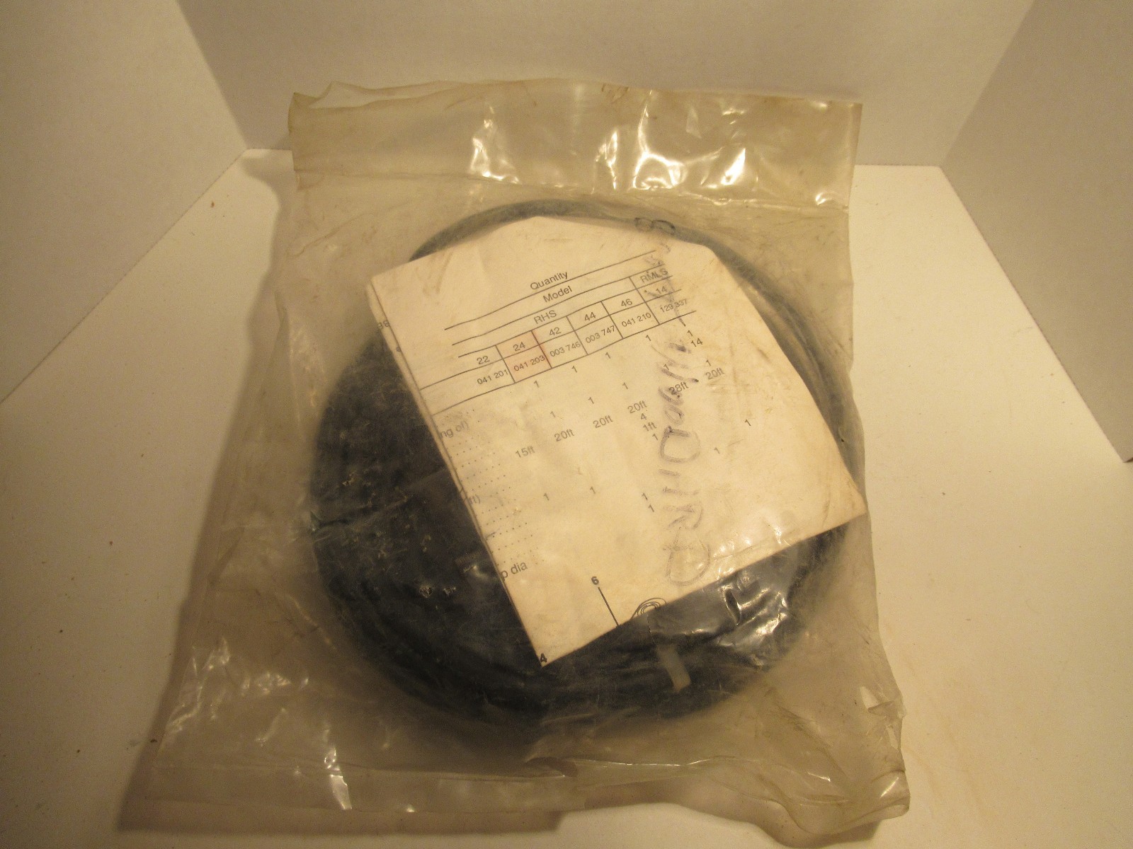 ROYAL ELECTRIC 18/2 RHS-24 041 203 CONNECTOR CABLE NEW