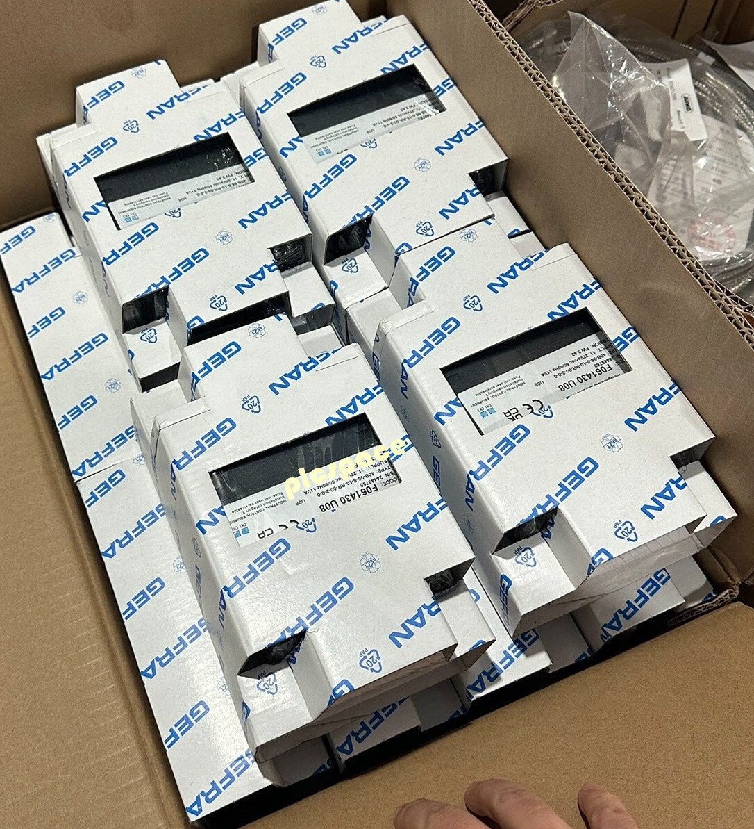 F061430 40B-96-5-10-RR-00-2-0-0-U08 brand new sensor