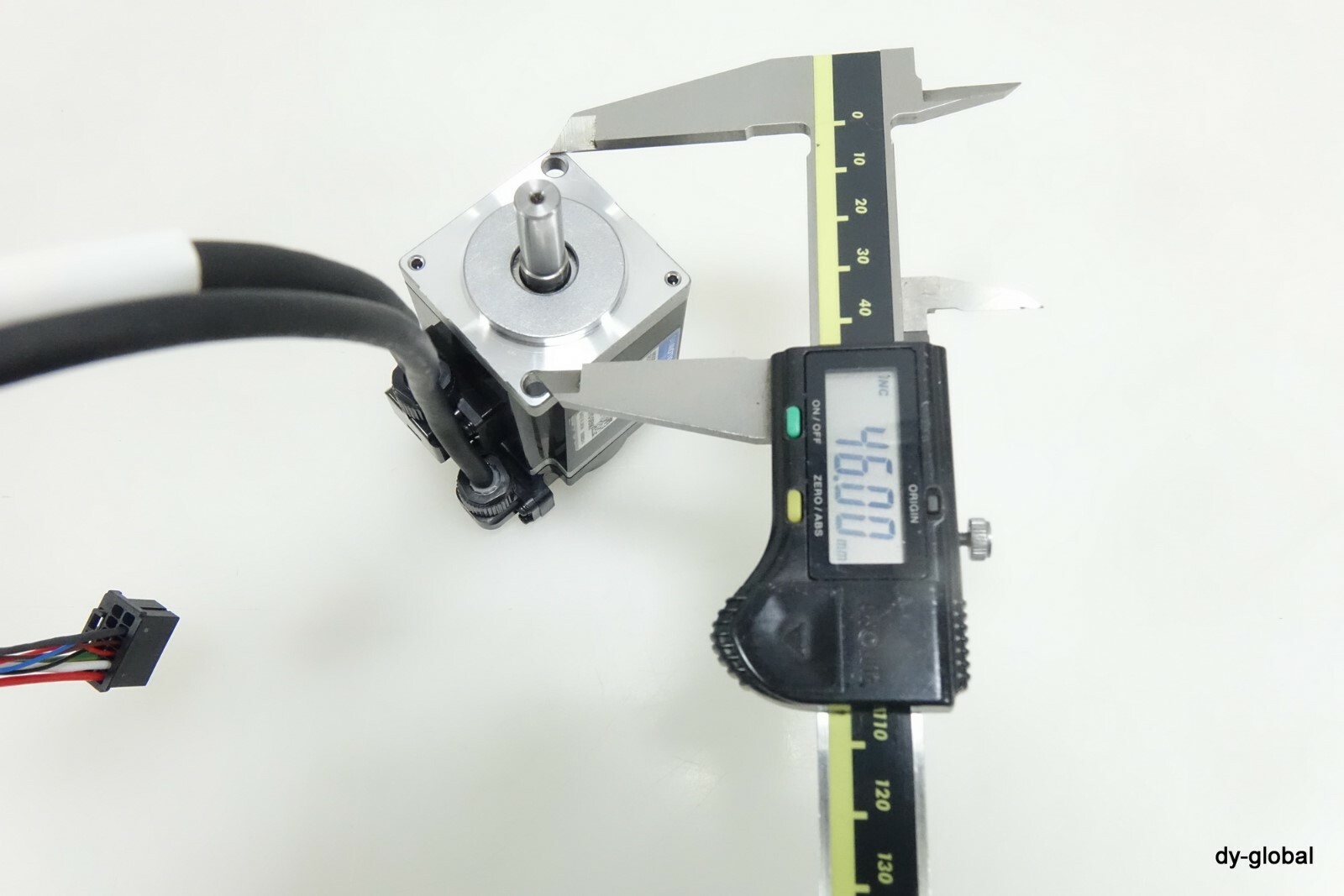 SANYO DENKI Used R2GA04008DXH00M 80W SANMOTION AC Servo Motor MOT-I-1621=B605
