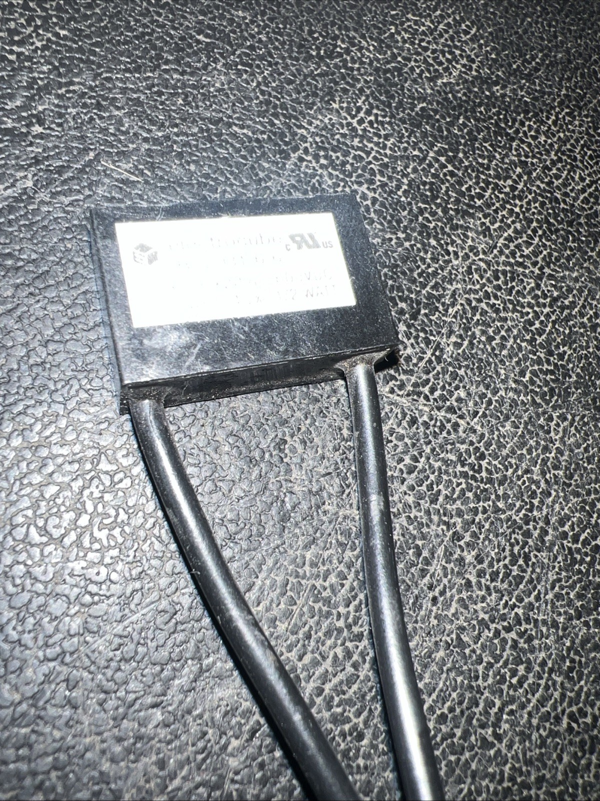 Electrocube Surge Suppressor RG2031-6-6 .0MFD 600v DC 100 OHMS 1/2 Watt