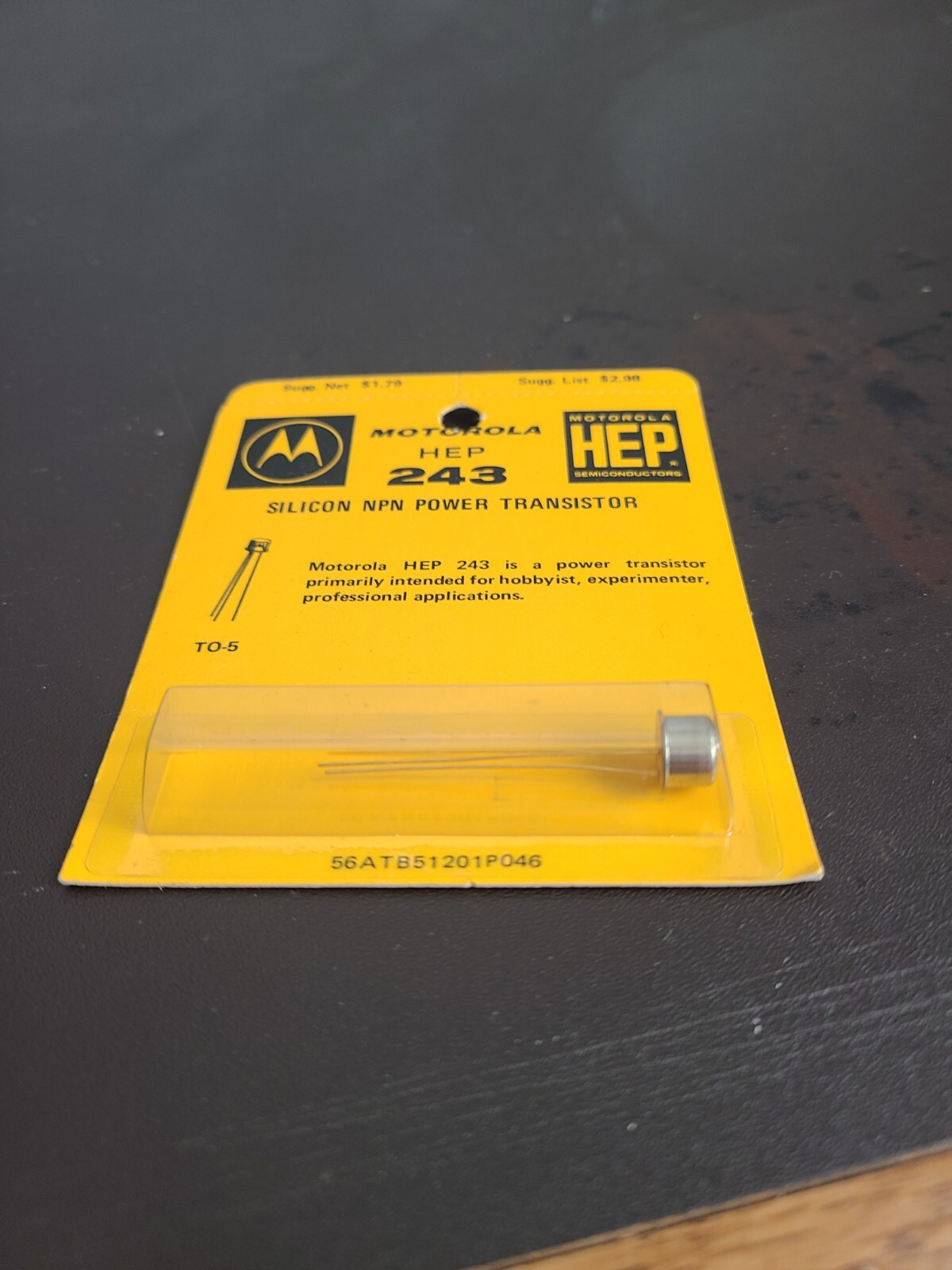 ONE Vintage HEP243 – MOTOROLA – SILICON NPN POWER TRANSISTOR, NOS sealed
