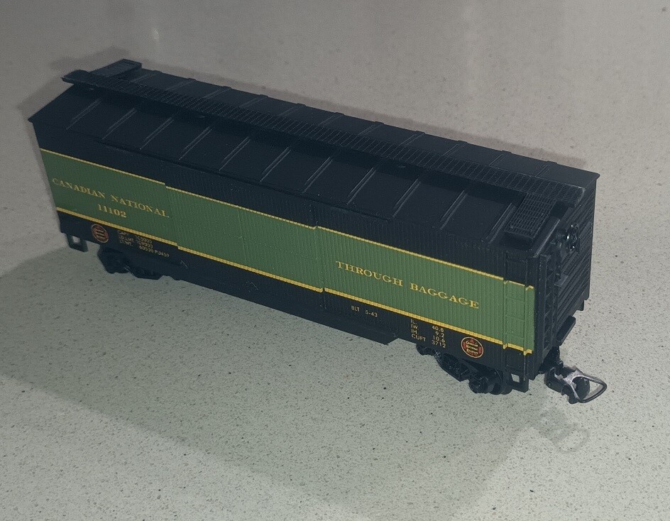 COMPLETE ELECTRIC TRAIN CIRCUIT H0 – MEHANO T724 – ROYAL EXPRESS