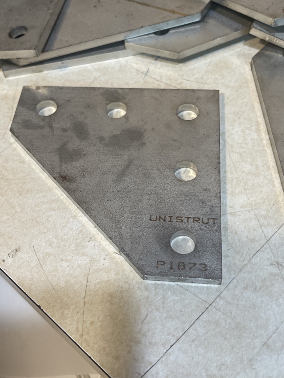 10 NEW UNISTRUT P1873-SS, 5 Hole, Flat Plate Fitting, 5-3/8″ x 1/4″ x 5-3/8″ (H3