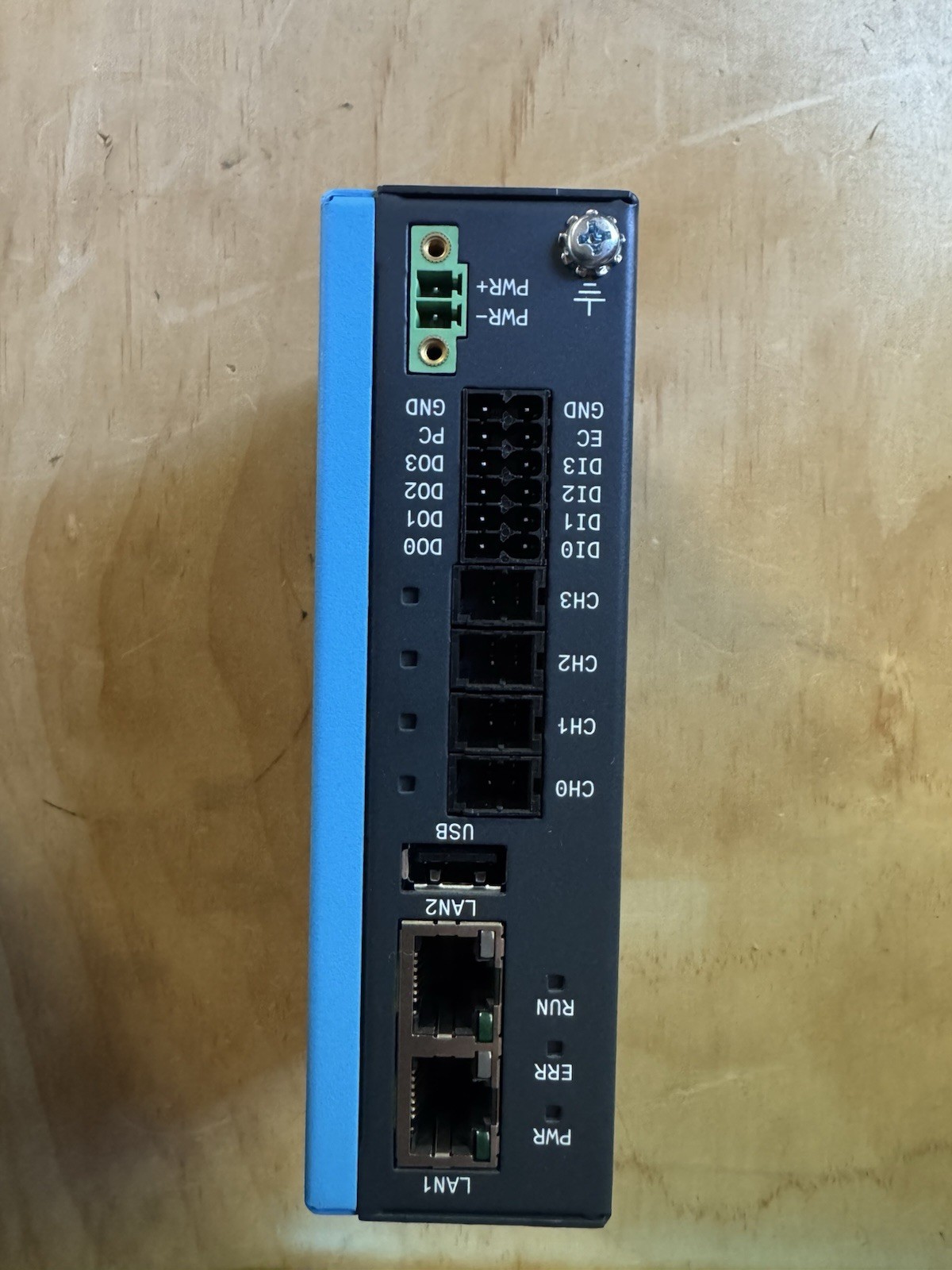Advantech AI-Enabled Vibration Sensing Gateway WISE-750-02A1E