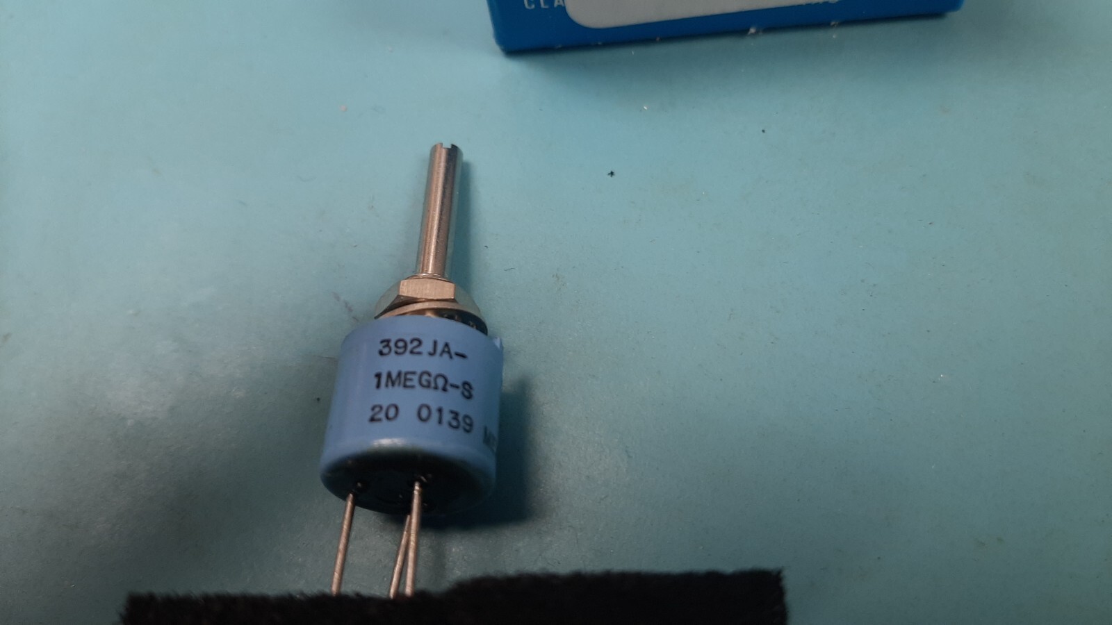 ( 2 PCS )392JA1MEG Res Conductive POT 1M Ohm 20% 0.5W(1/2W) 1(Elec)/1(Mech)Turns