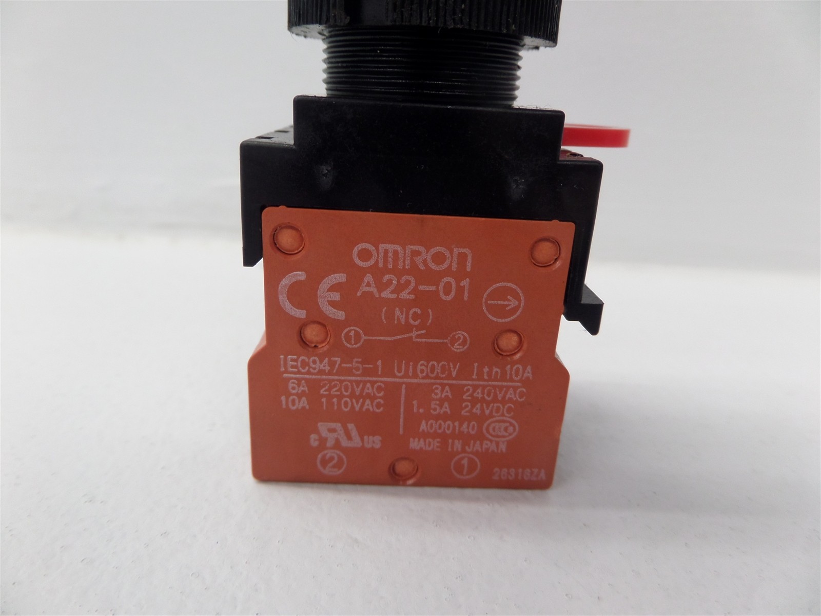 Omron A22-01 Emergency Stop Push Button Assembly Twist & Release