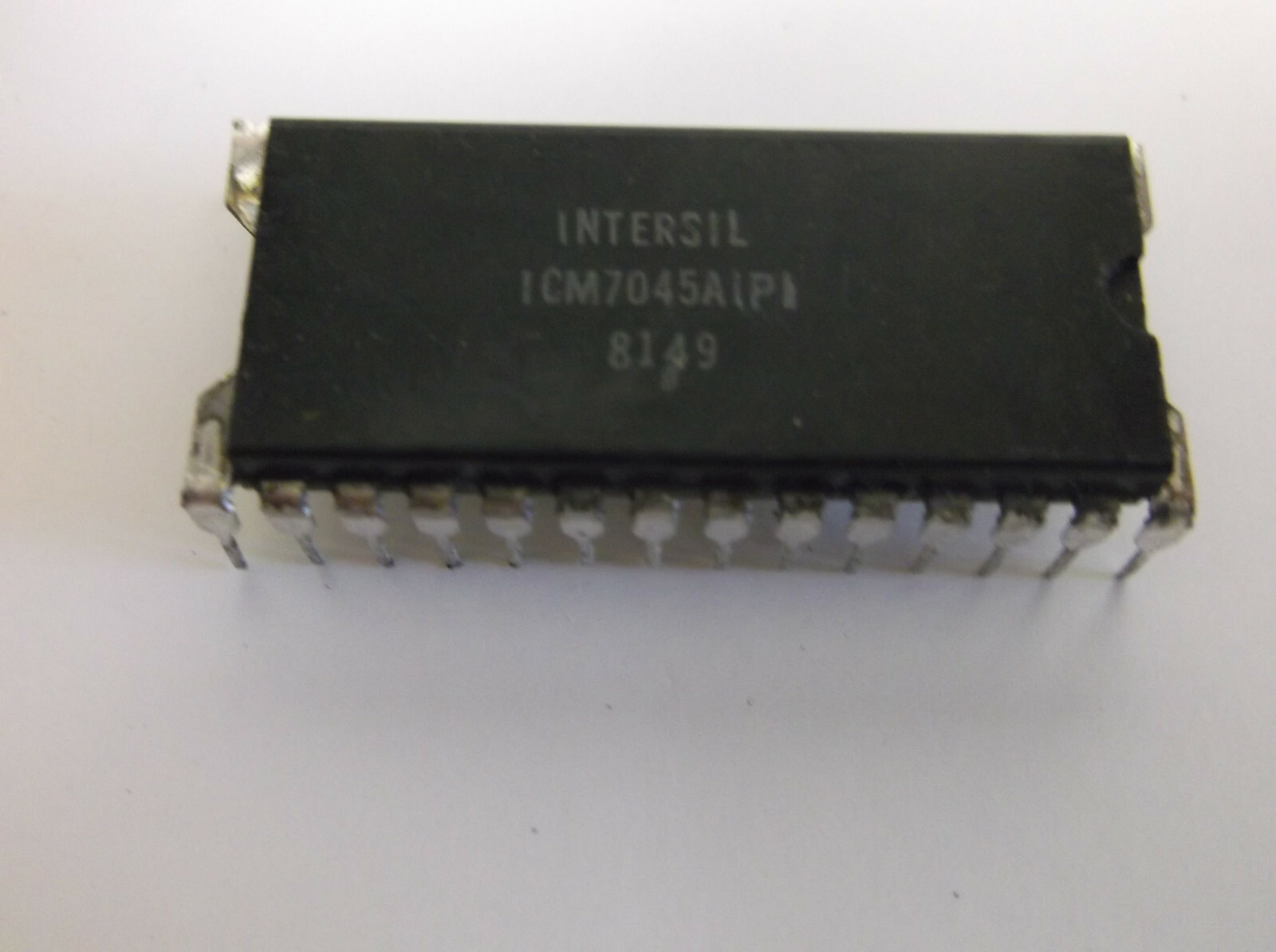 Intersil ICM7045IPI 28 pin 24 hour clock chip N Channel JFET NOS