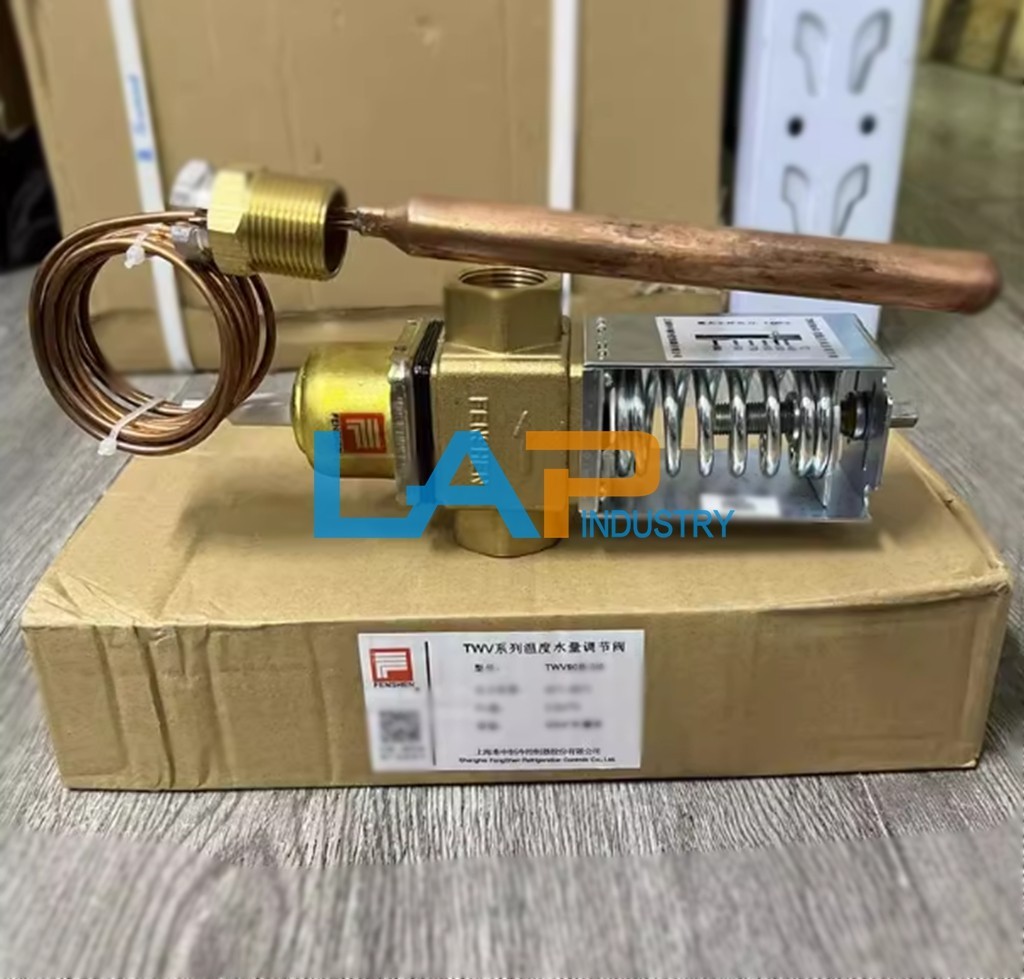 1PC New Temperature regulating valve TWV90B-1-1/4 DN32 Condenser water valve