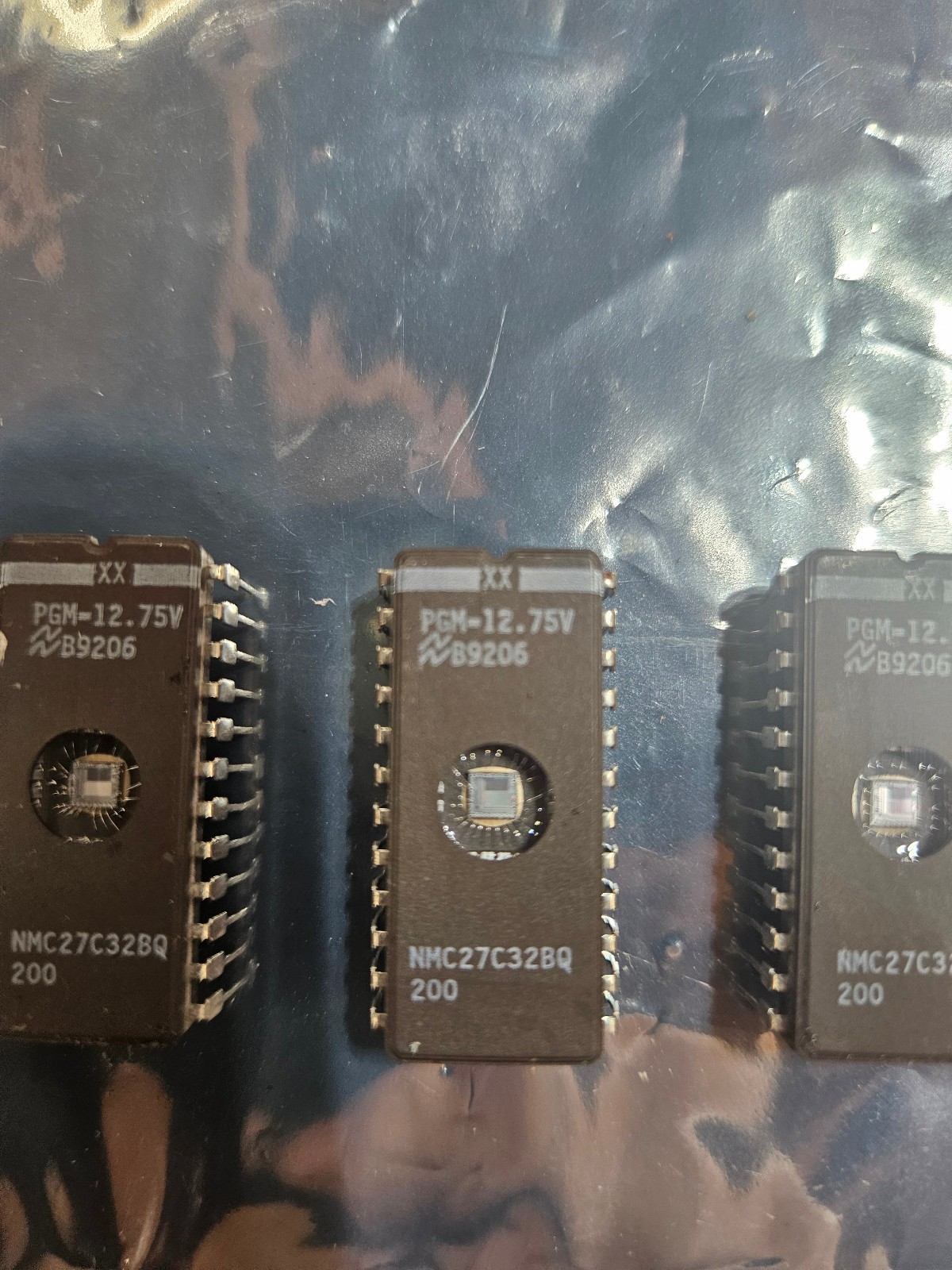 3PCS NATIONAL SEMICONDUCTOR NMC27C32BQ-200 UV EPROM DIP-24