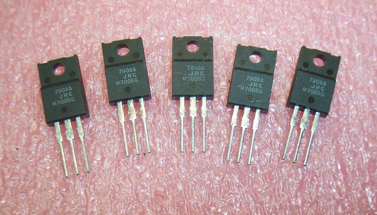 QTY (20) NJM7908FA JRC TO-220 1.5A 8V NEGATIVE VOLTAGE REGULATORS 7908A