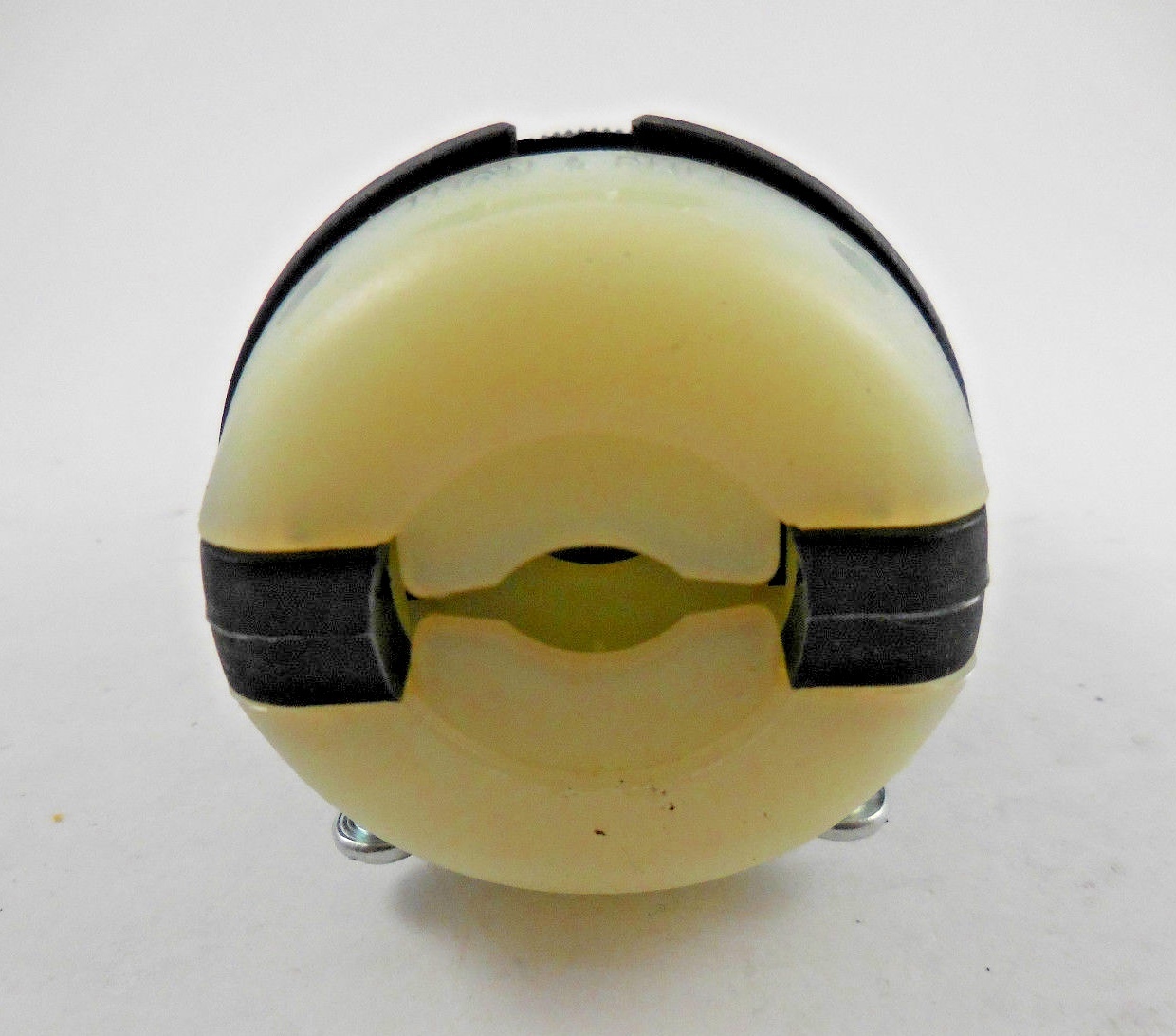 Hubbell HBL2311/ 20A/ 125V/ 2-Pole/ 3-Wire Grounding/ Twist-Lock Plug (Lot of 6)