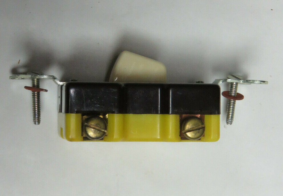 Hubble P-2030 Pushbutton Switch 15amp 120v