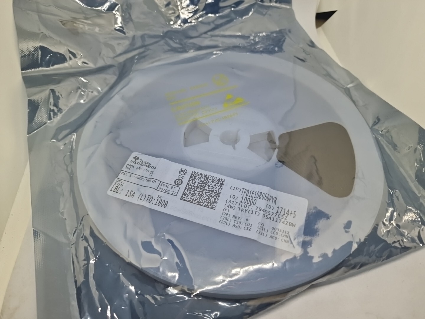 TEXAS INSTRUMENTS TPD1E10B06DP ESD Suppressors / TVS Diodes . New Reel of 10,000