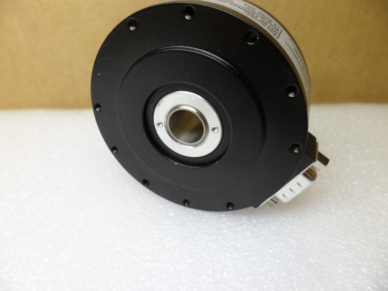 INDUSTRIAL ENCODER IH740.1206R33.00250.S030 INCREMENTAL ENCODER NOS Free Ship !