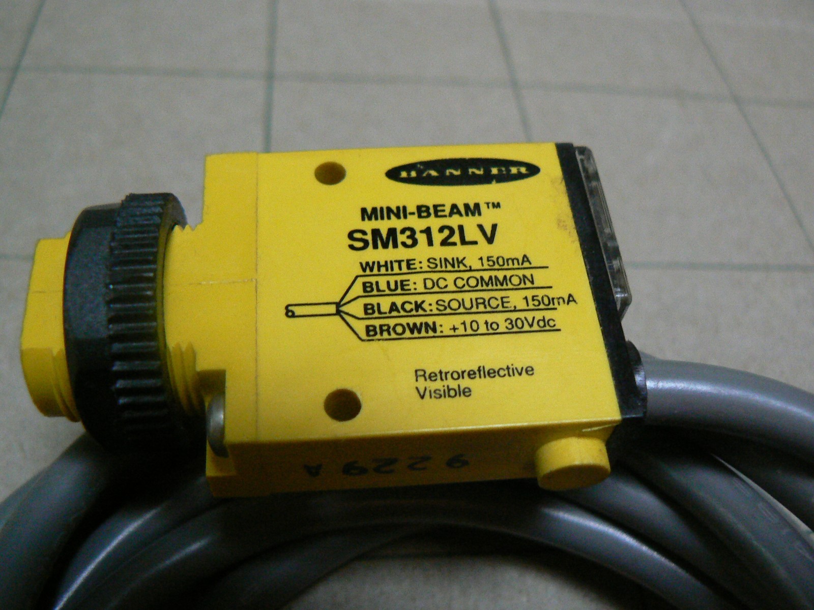 BANNER Engr, SM312LV-9229A / 9412A , PhotoElectric Sensor, -new- (P-d)