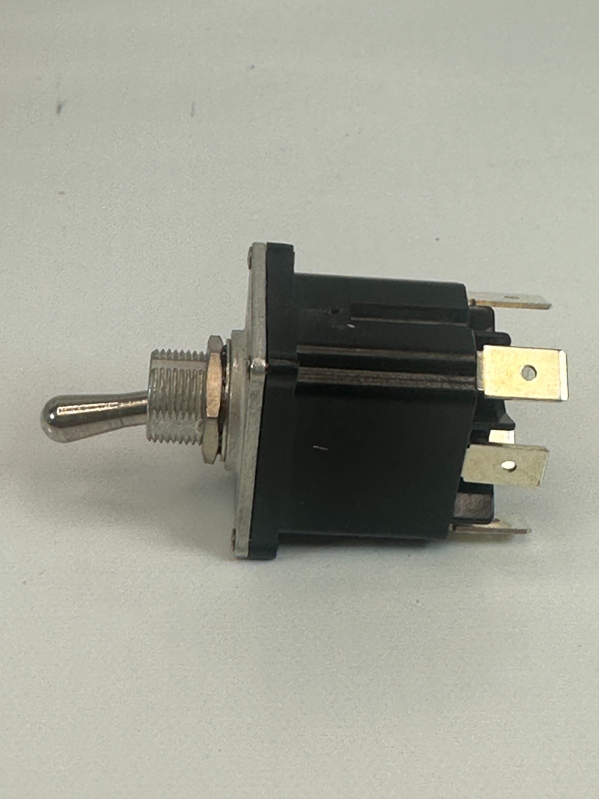 Carling Technologies STJ251-53-XHSZ1 (2518R) Sealed Toggle Switch (Lot of 1)