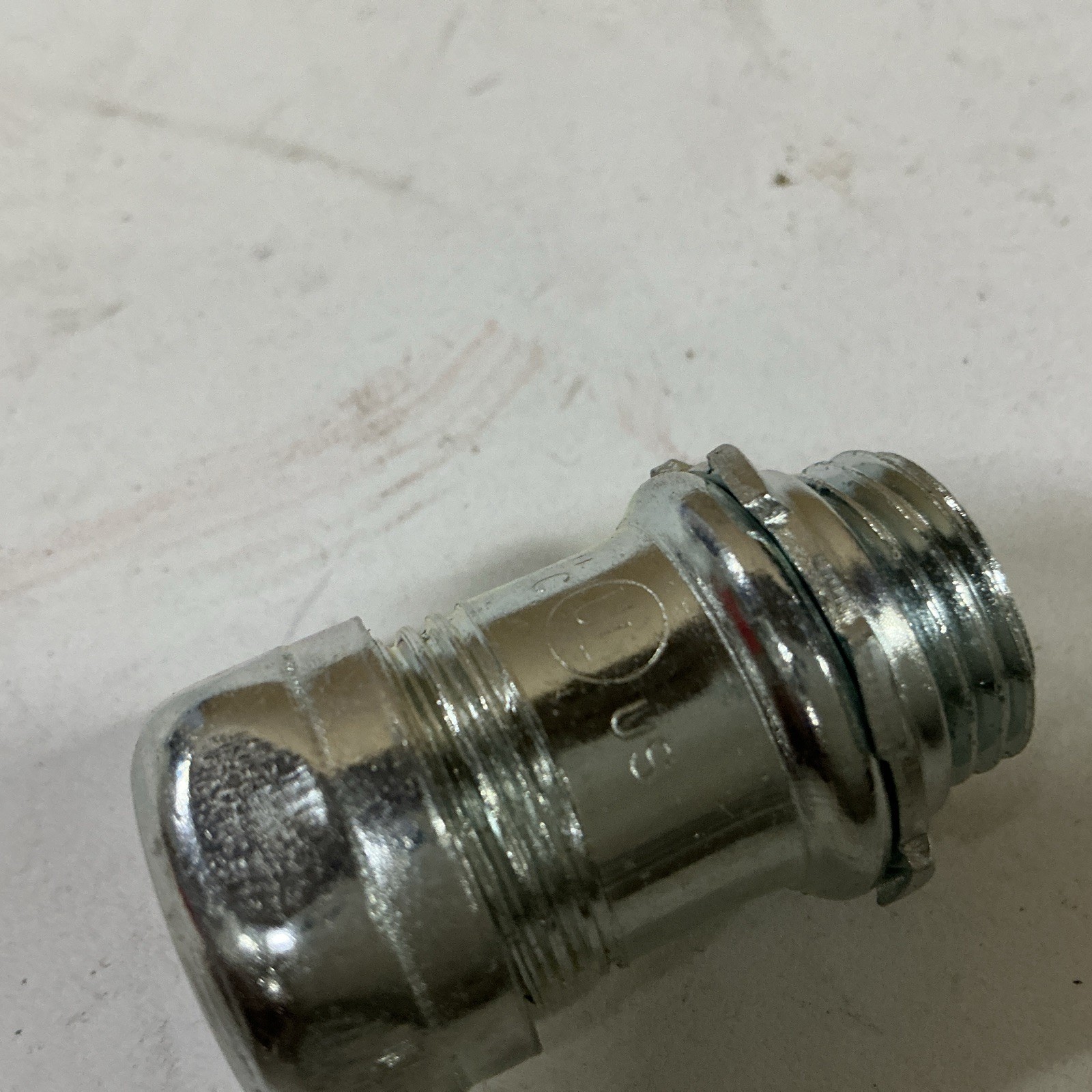 ** Lot of 50 **7050S Compression Type EMT 1/2″ Connector – NEW