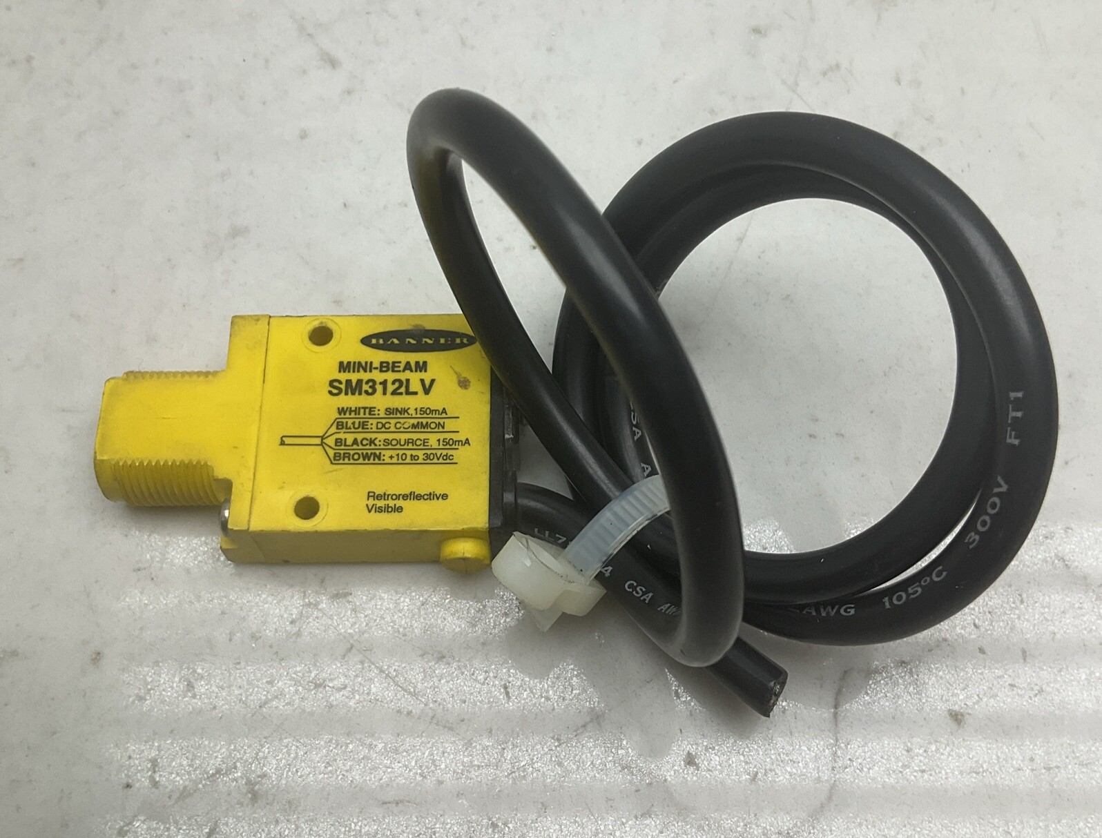 Banner Engineering SM312LV Photoelectric Sensor 10-30VDC 25618 *USED