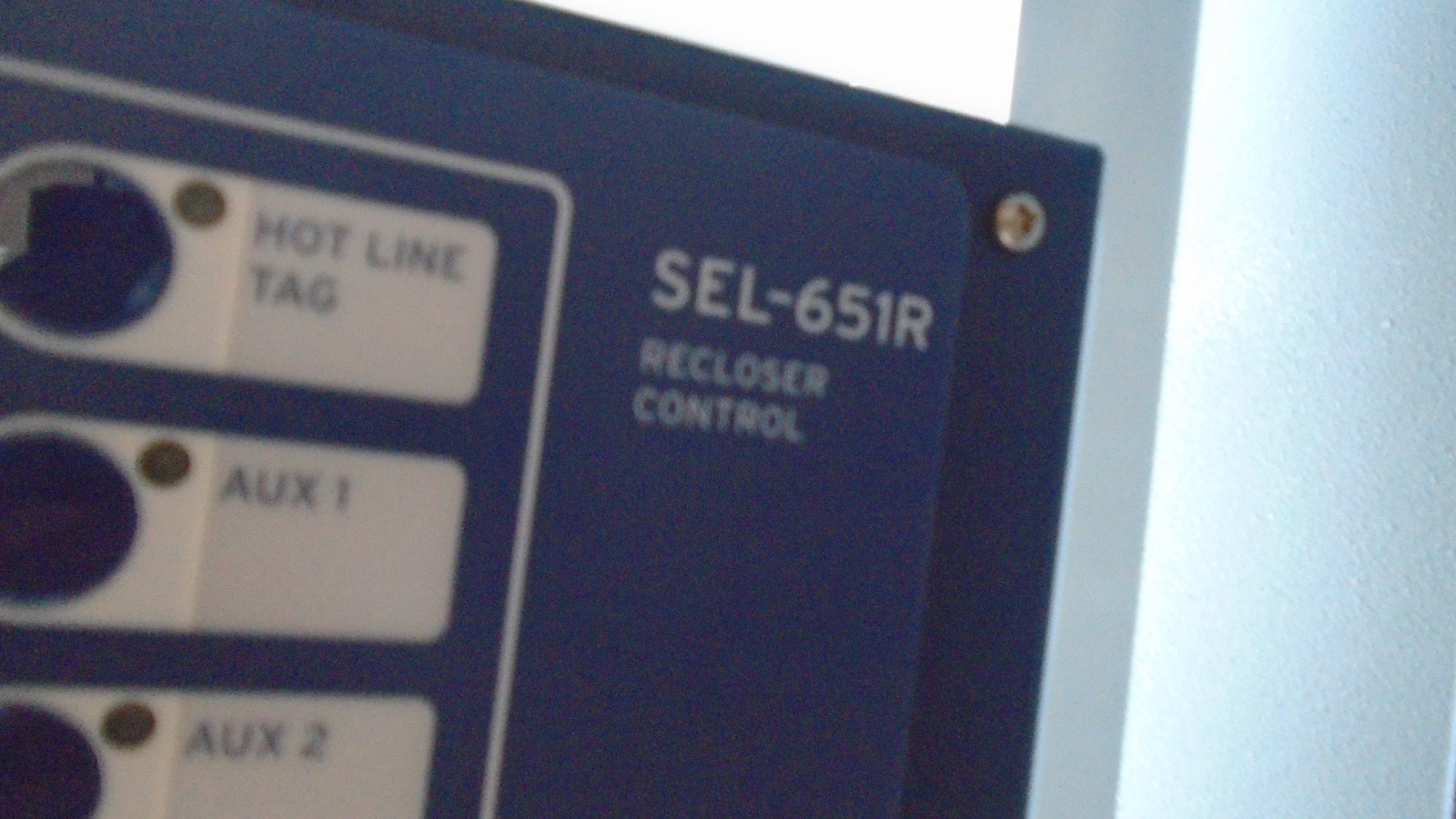 SEL-651R Recloser Control 0651R22AXBG8AE112310XX 32-Pin Triple-Single Interface