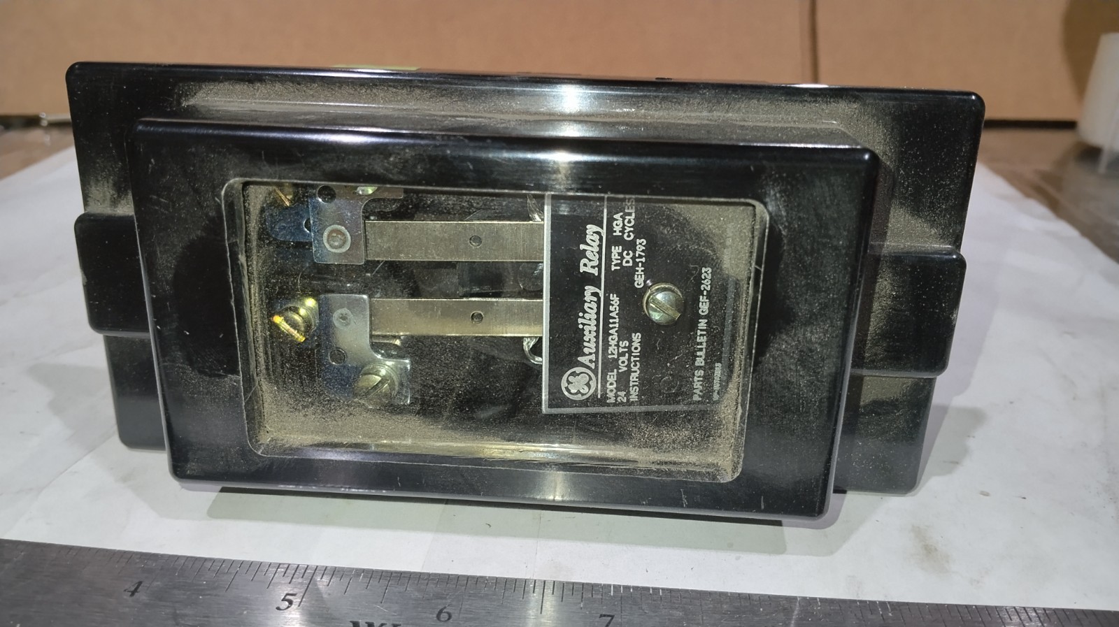 Auxiliary RELAY 12HGA11A56F TYPE HGA 24 VOLTS GEH-1793