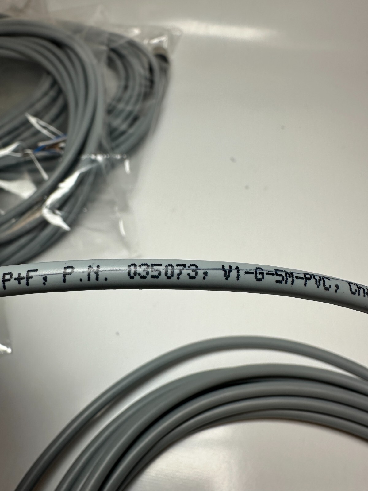 Pepperl & Fuchs 035073 Cable 5-Pin V1-G-5M-PVC 4-Wire – New Fast Ship