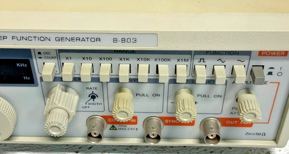 Protek B-803 Sweep Function Generator 230V 13W 50/60HZ 7 Frequency Range 247C