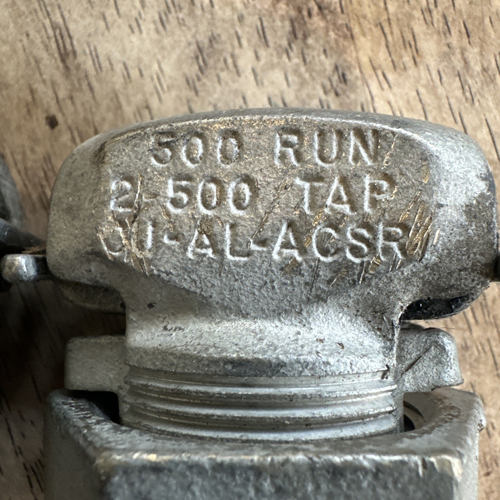 2 BURNDY KS34 500 Run 2-500 Tap Cu-al-acsr