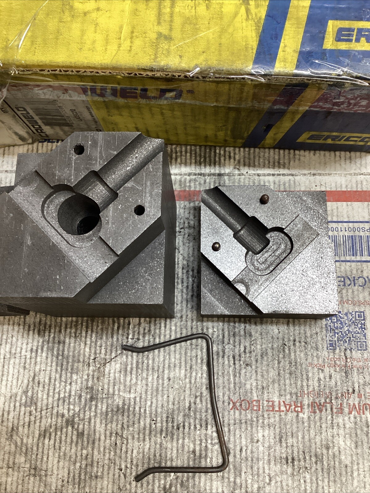 ERICO CADWELD IPC LJCEC20 MOLD 1/4 X 5/8 LUG / BUS 4/0 CONC #90 CART ED4U 3295