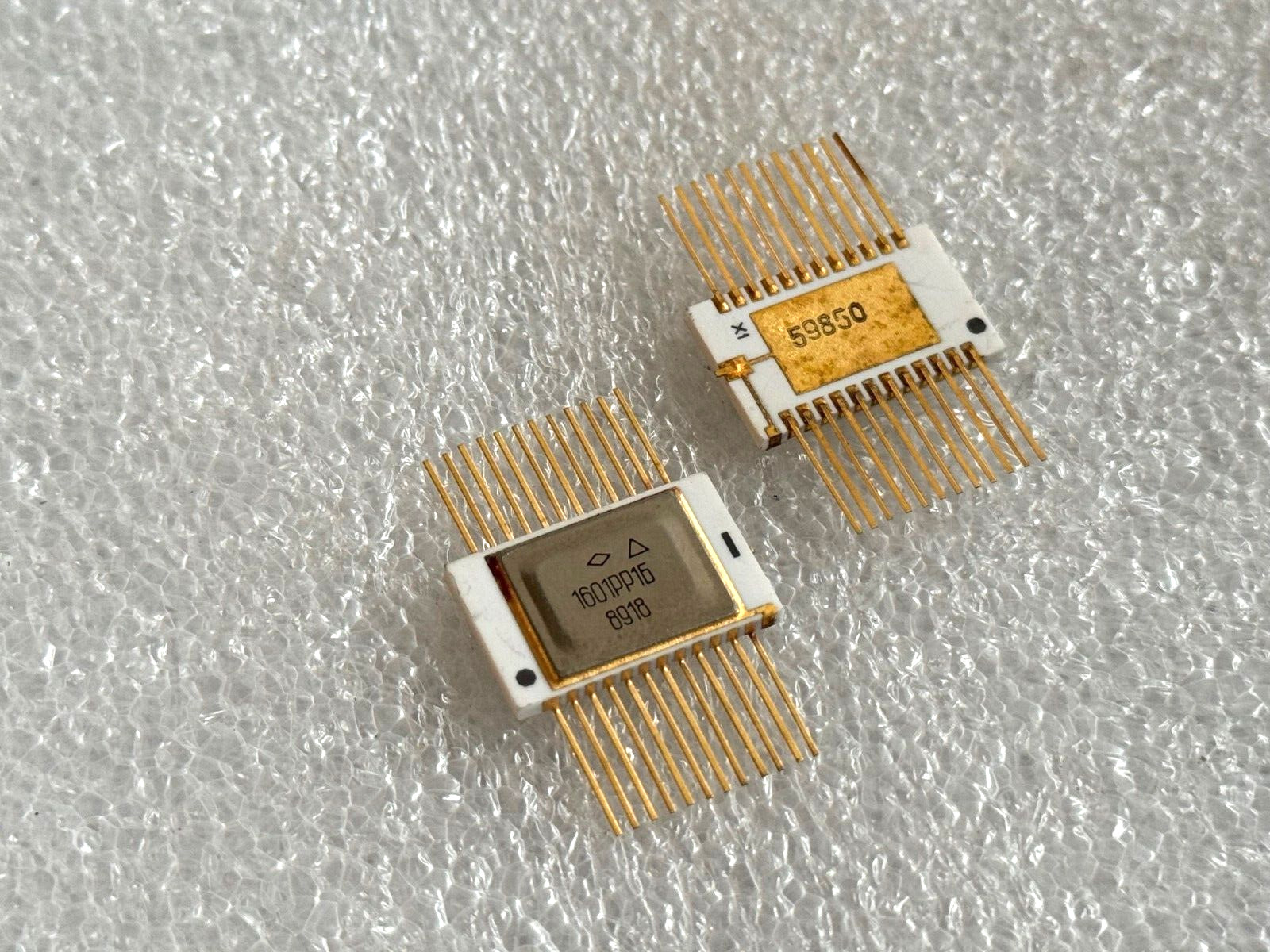 1pc 1601RR1B USSR 1601РР1Б IC 4-mode reprogrammable memory 4kbit Military Grade