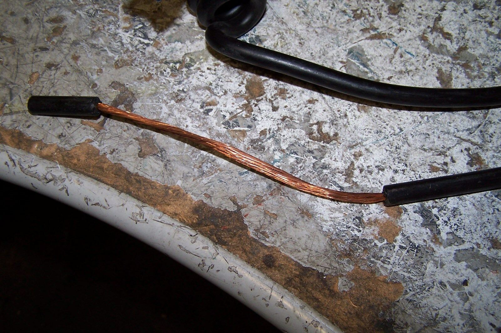 NEW INSULATED BATTERY GROUND WIRE W/ MULLER GATOR CLIP 21A 50 AMP RATED 90″ LONG